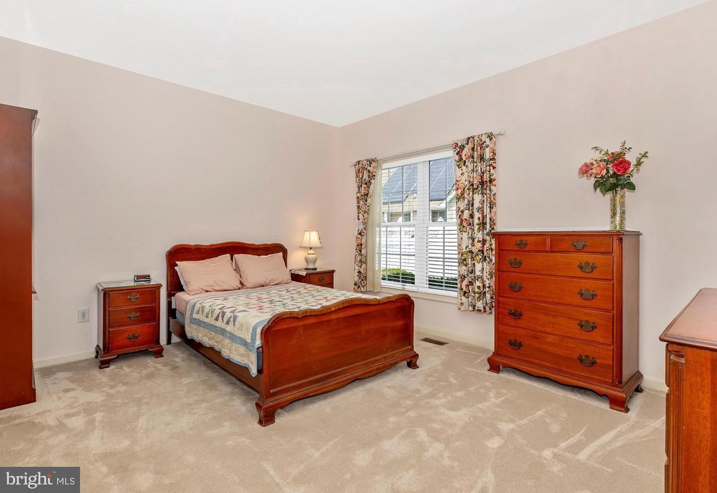 6 Stine Ct