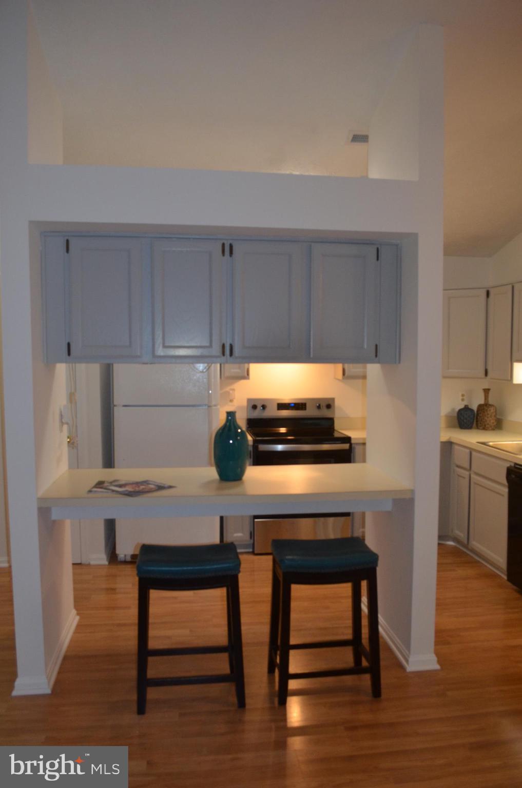 2137 Wainwright Ct #2d