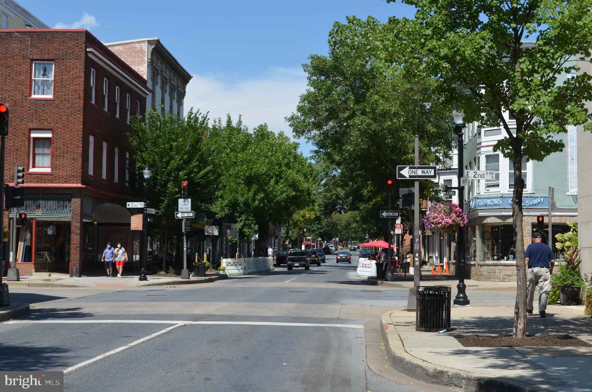 2137 Wainwright Ct #2d