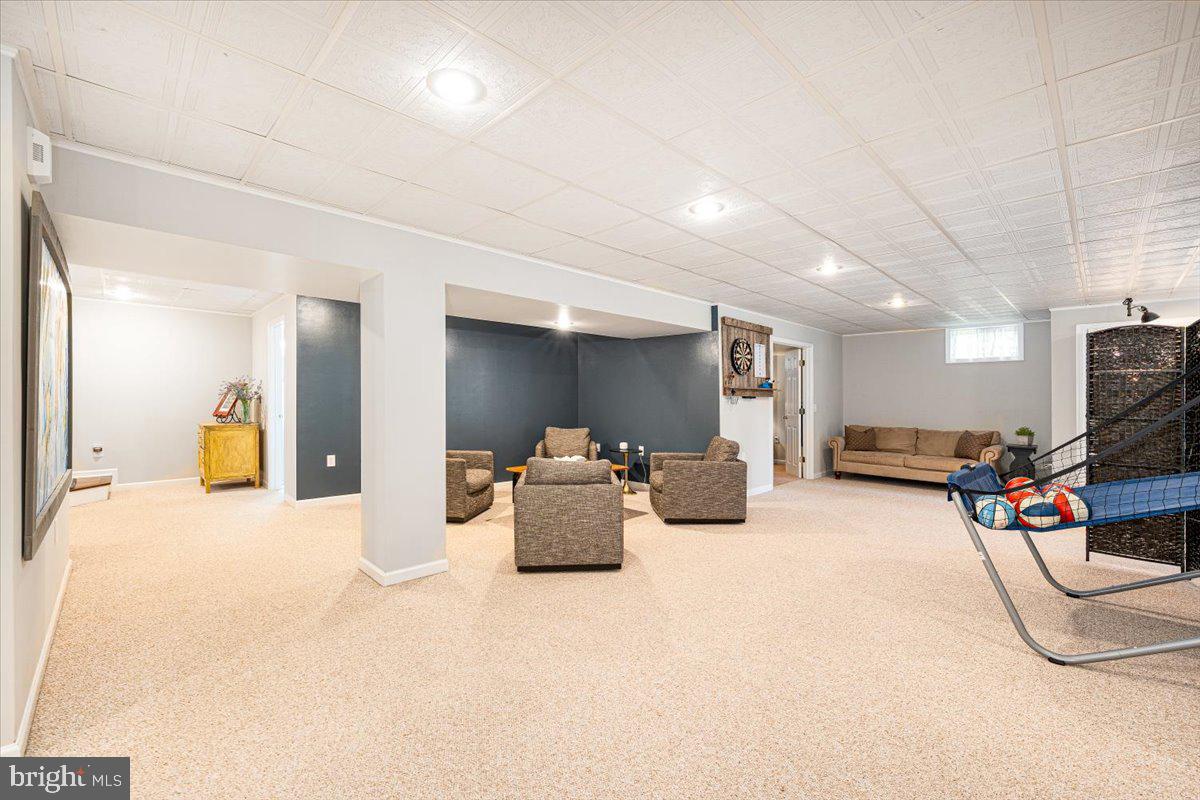 5810 Underwood Ct