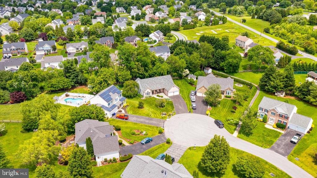 5810 Underwood Ct