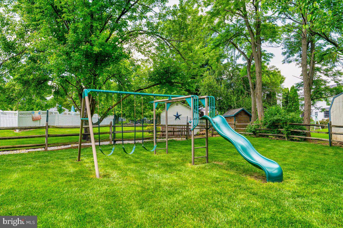 5810 Underwood Ct