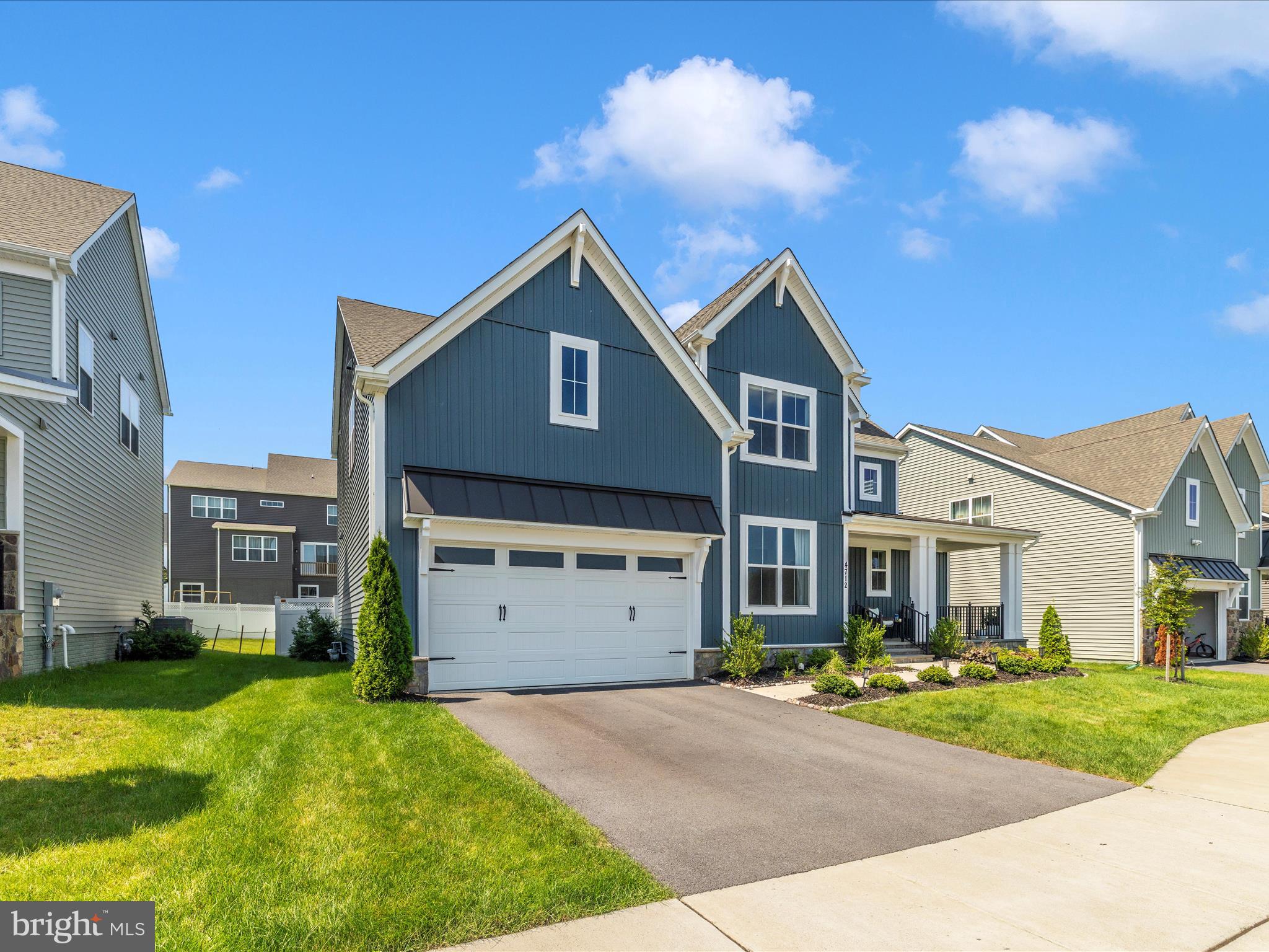 4712 Hazelnut Ct