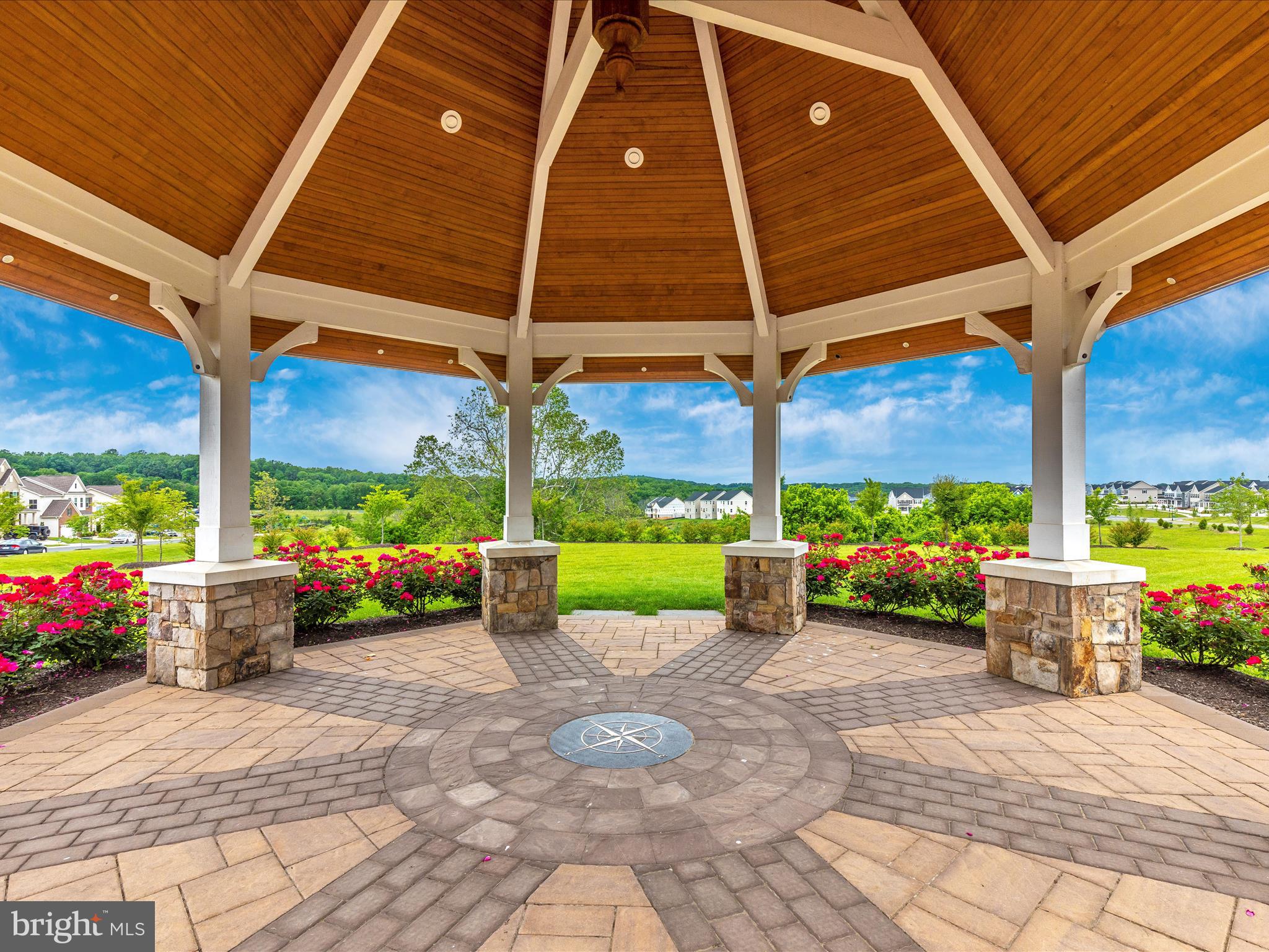 4712 Hazelnut Ct