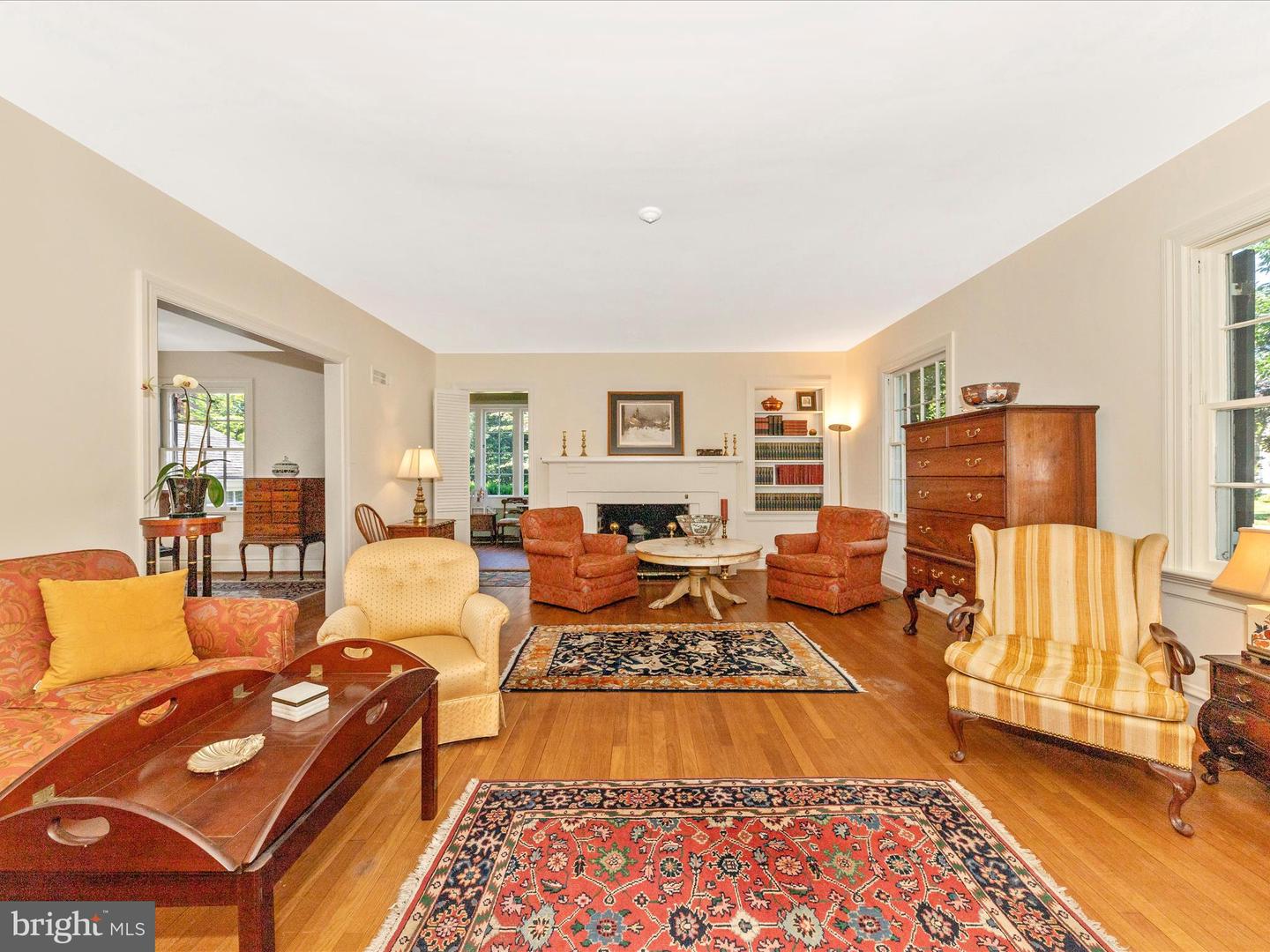 306 Grove Blvd