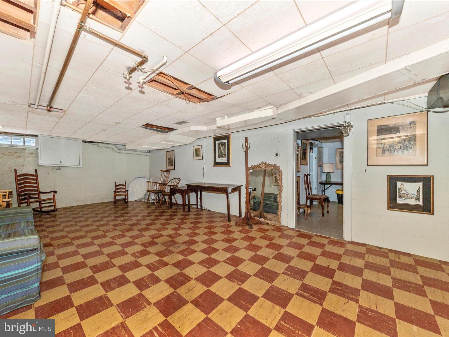 306 Grove Blvd