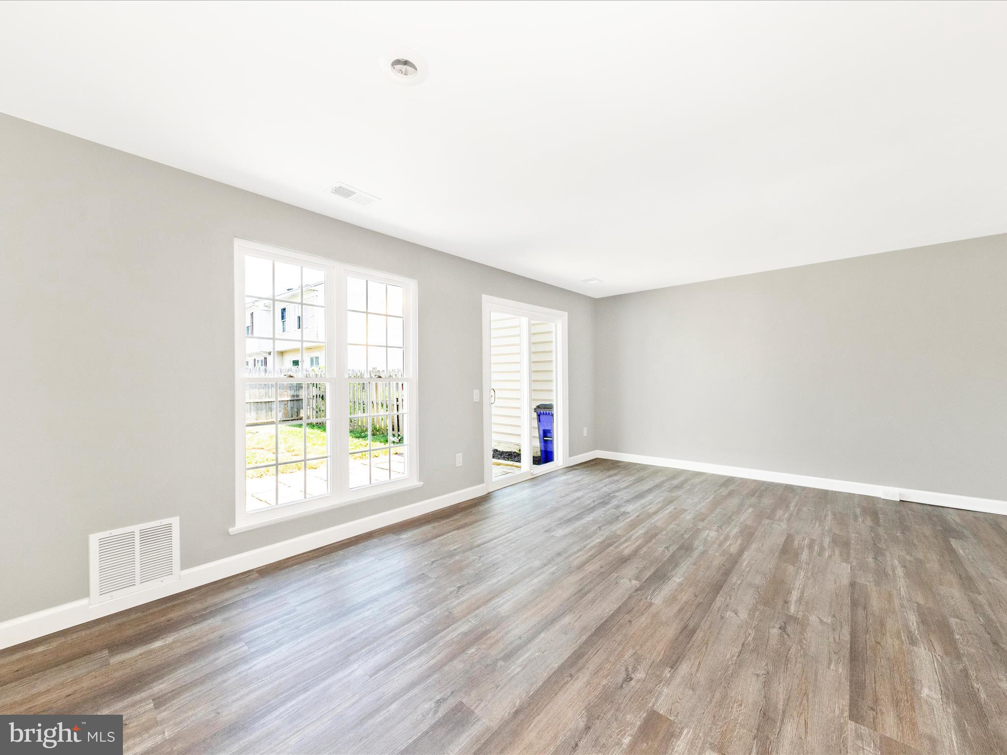 5778 Sunset View Ln