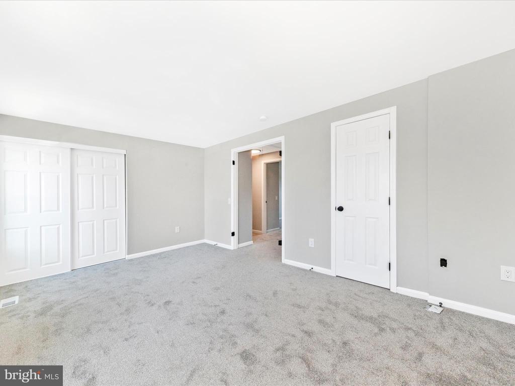 5778 Sunset View Ln