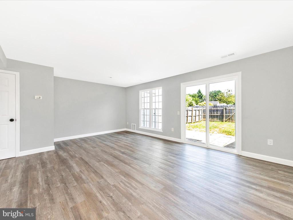 5778 Sunset View Ln