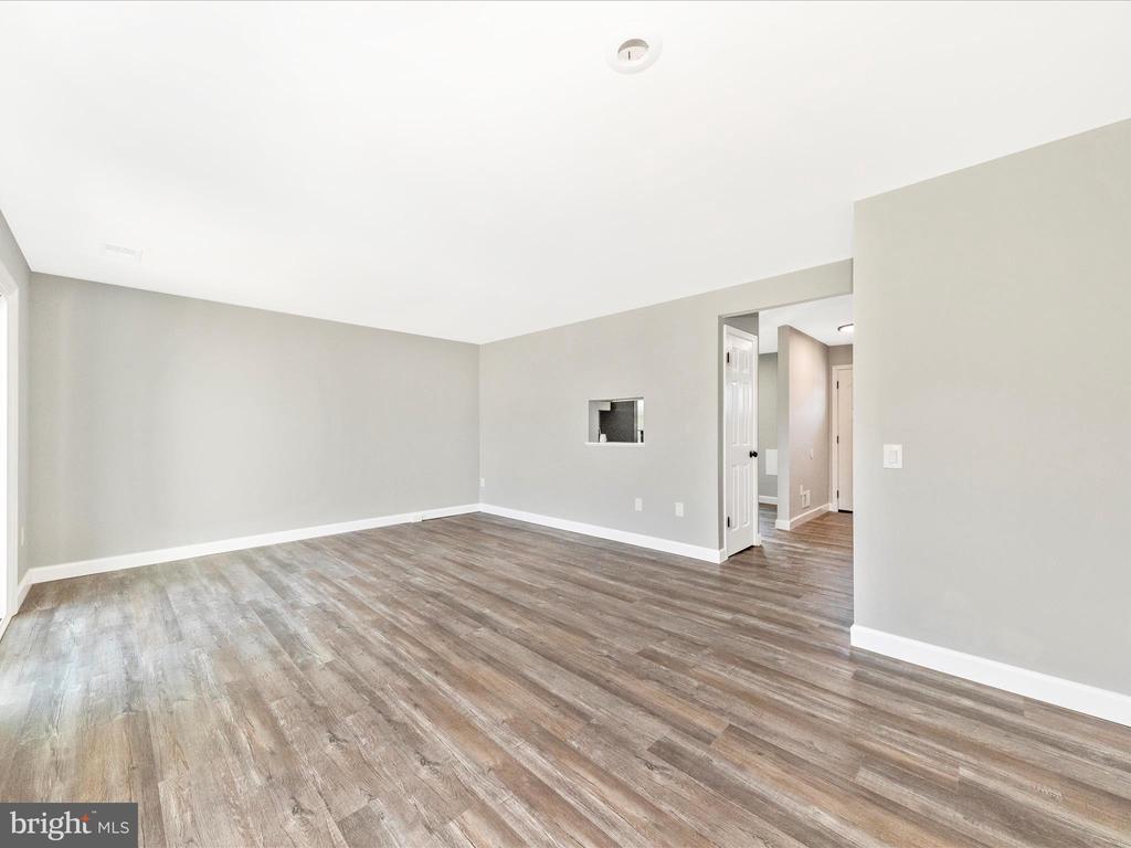 5778 Sunset View Ln