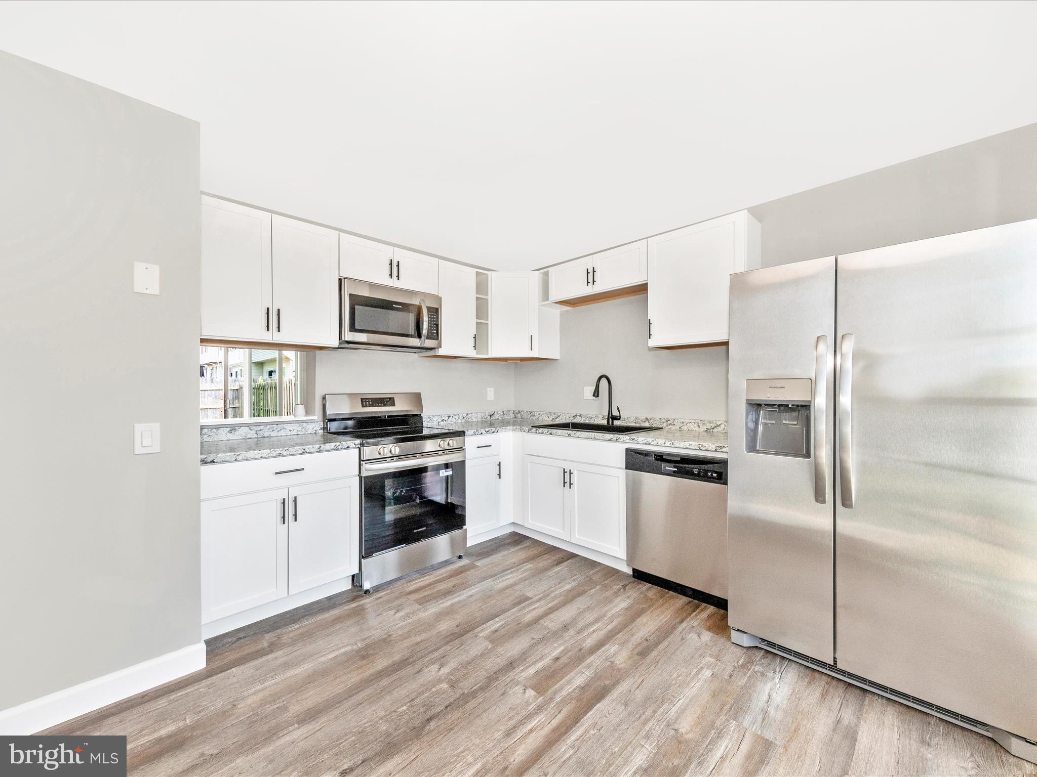 5778 Sunset View Ln