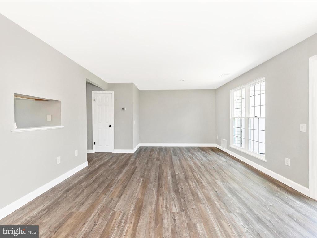 5778 Sunset View Ln