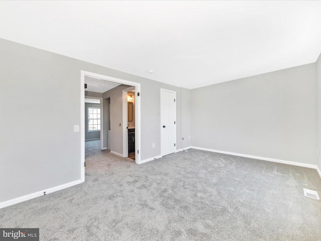 5778 Sunset View Ln
