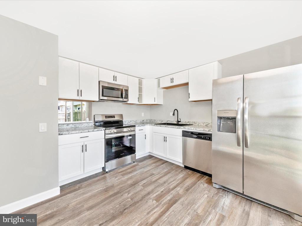 5778 Sunset View Ln