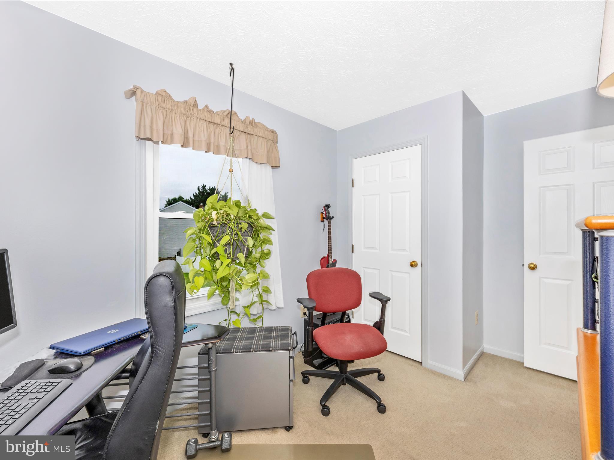 1405 Hunting Horn Ln