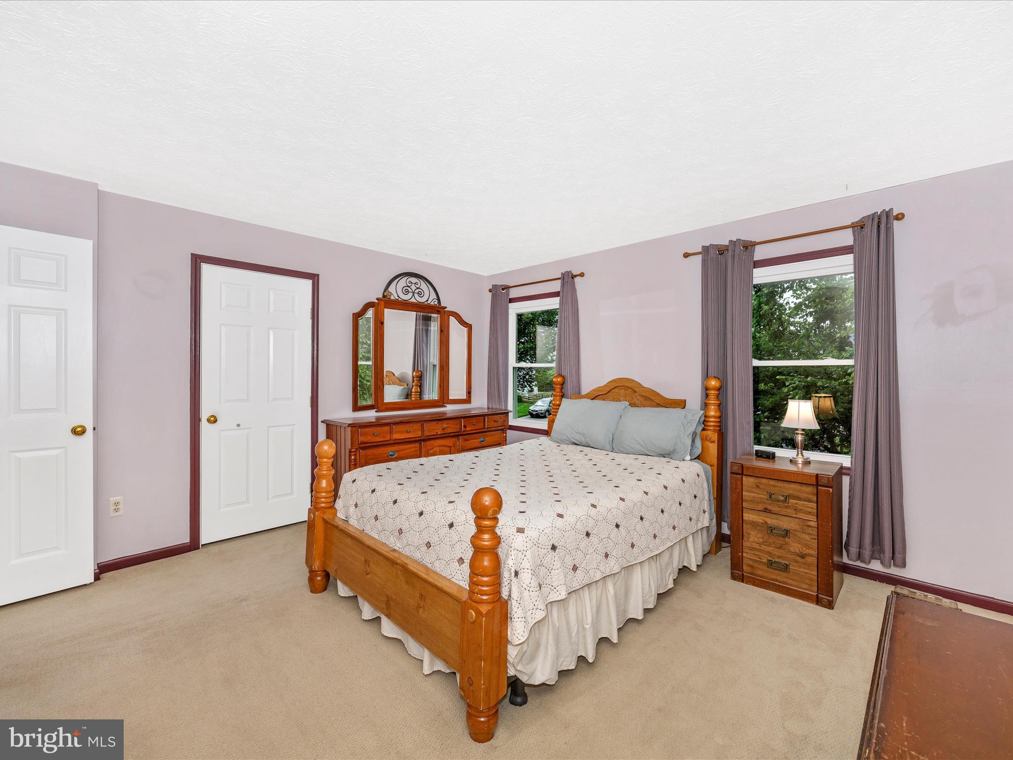 1405 Hunting Horn Ln