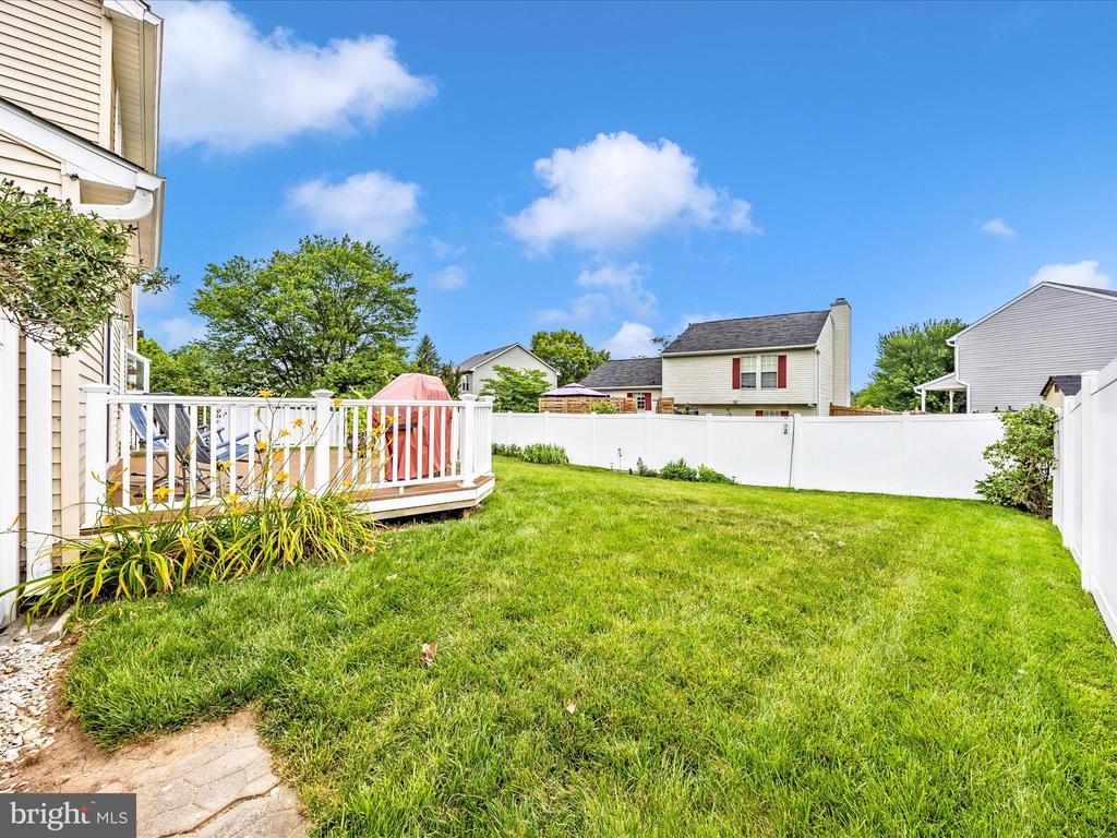 1405 Hunting Horn Ln