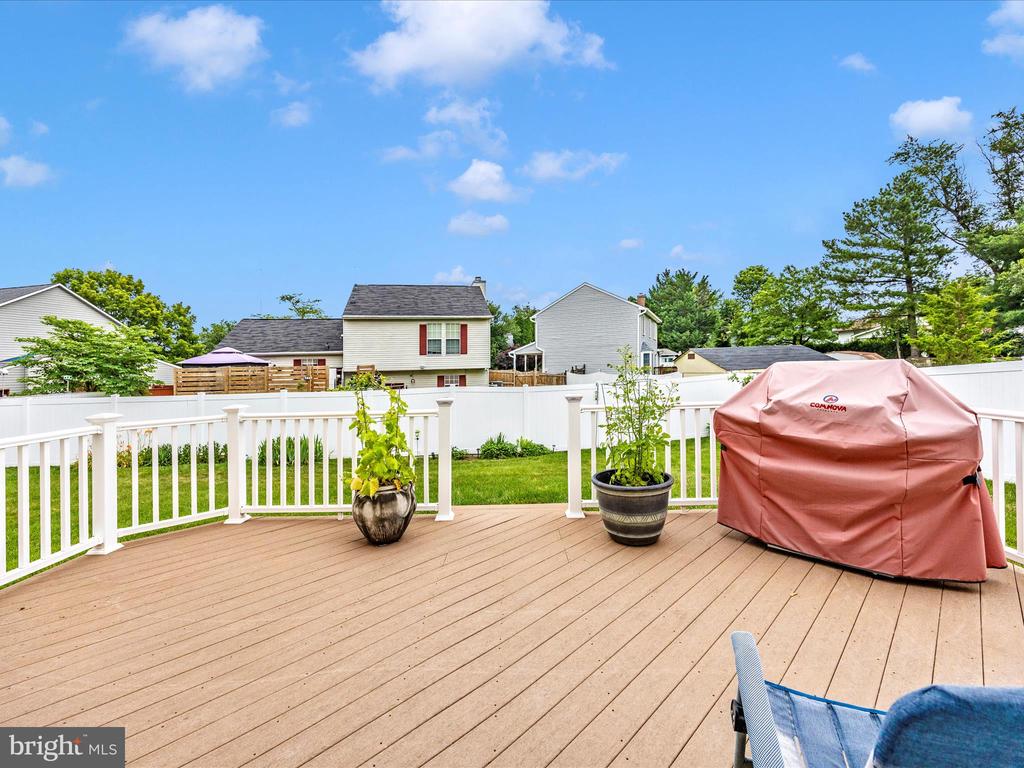 1405 Hunting Horn Ln