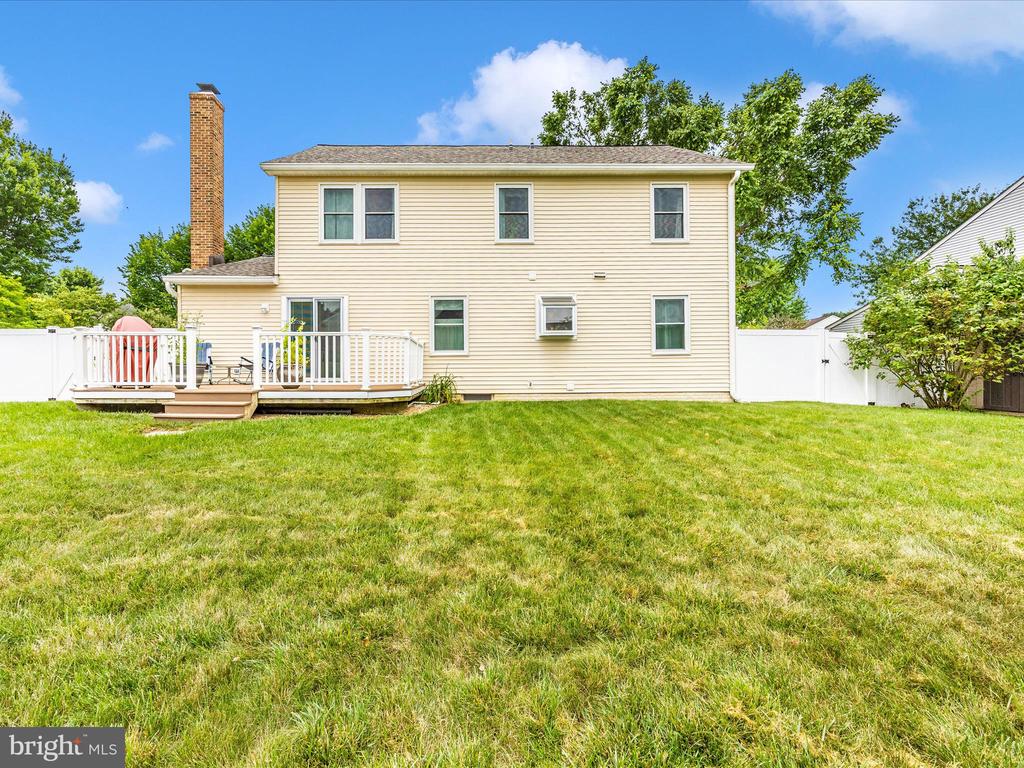 1405 Hunting Horn Ln