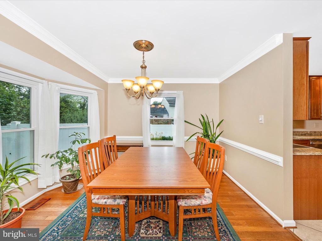 1405 Hunting Horn Ln