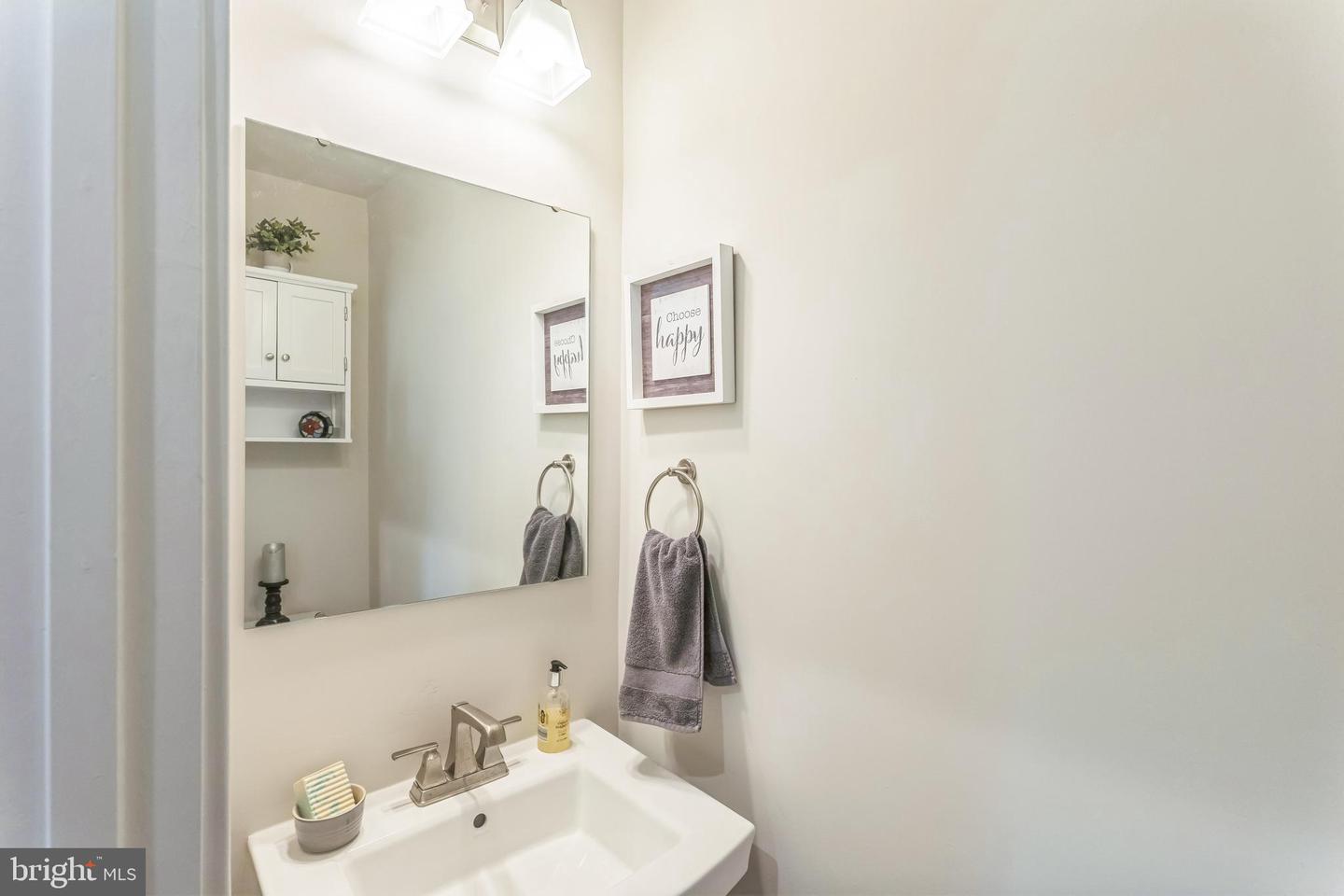 235 Edwin Rd