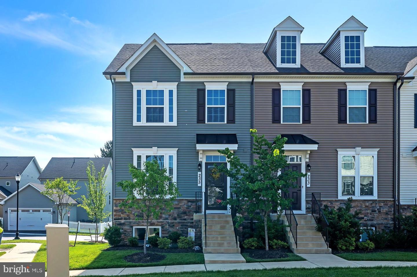 235 Edwin Rd