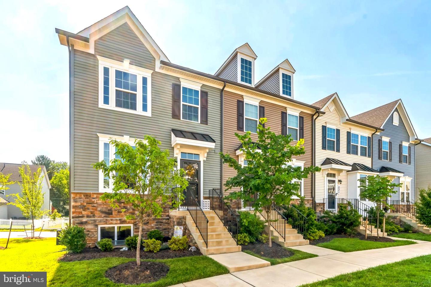 235 Edwin Rd