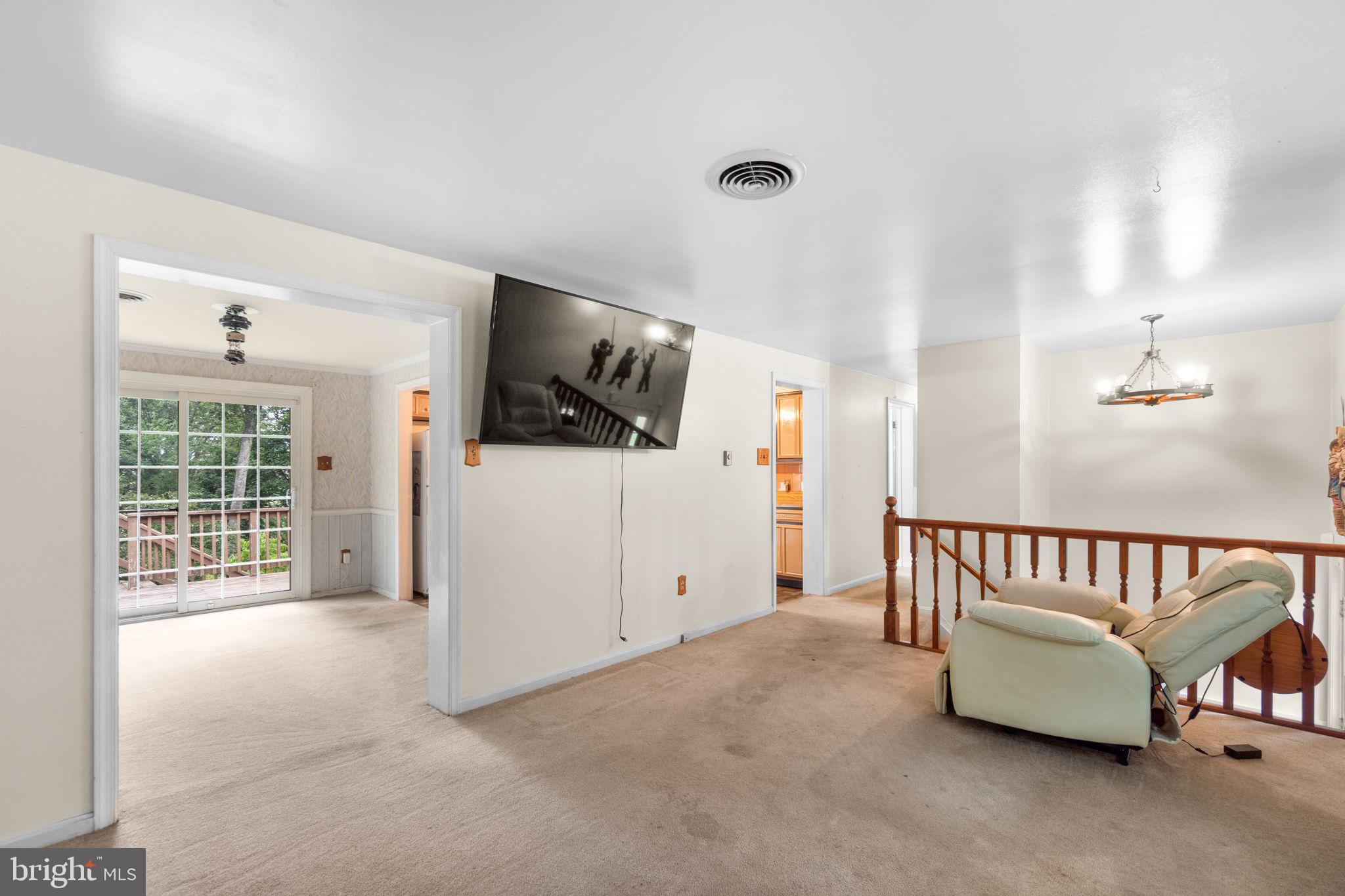 4308 WENDY COURT