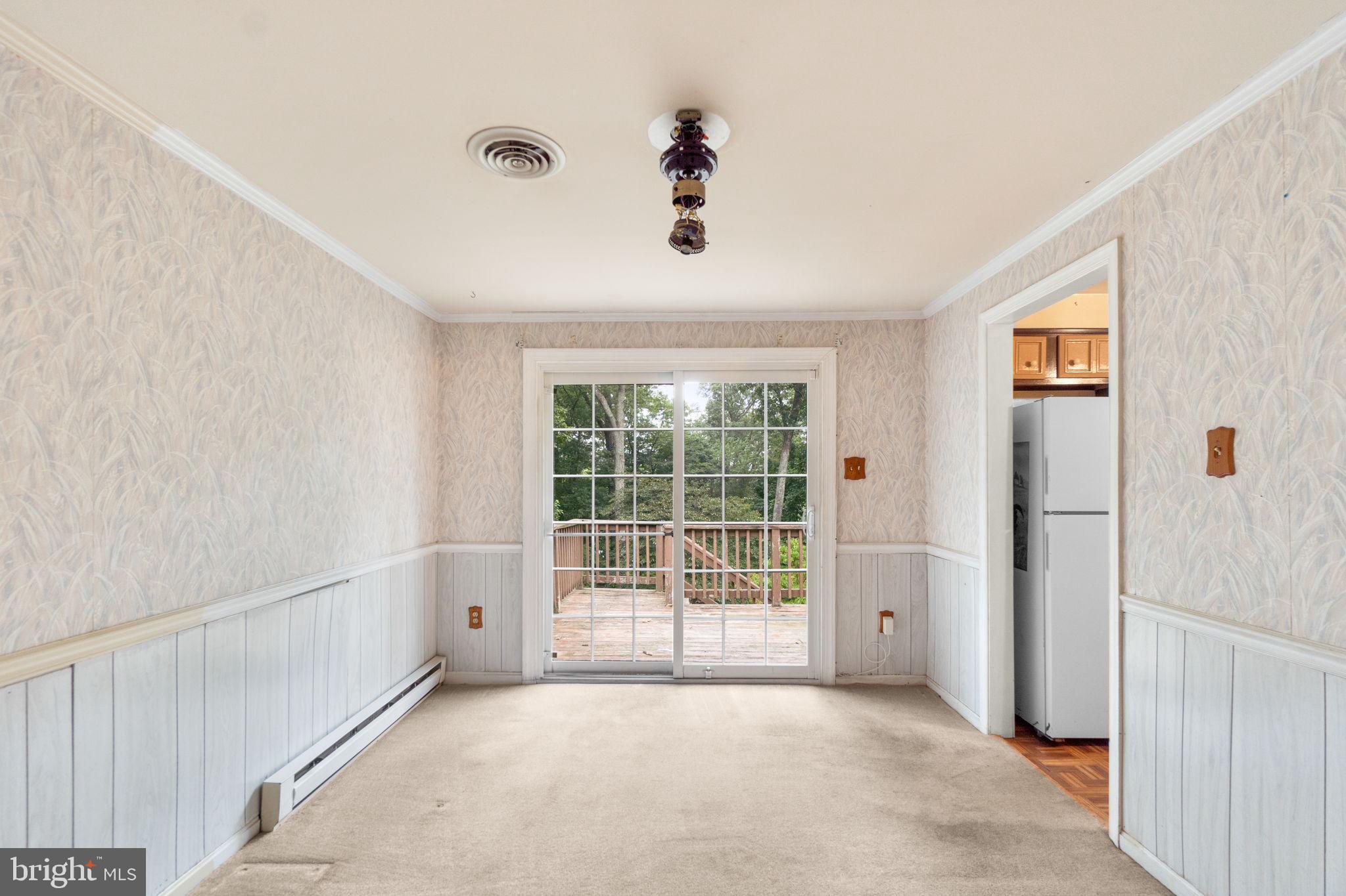 4308 WENDY COURT