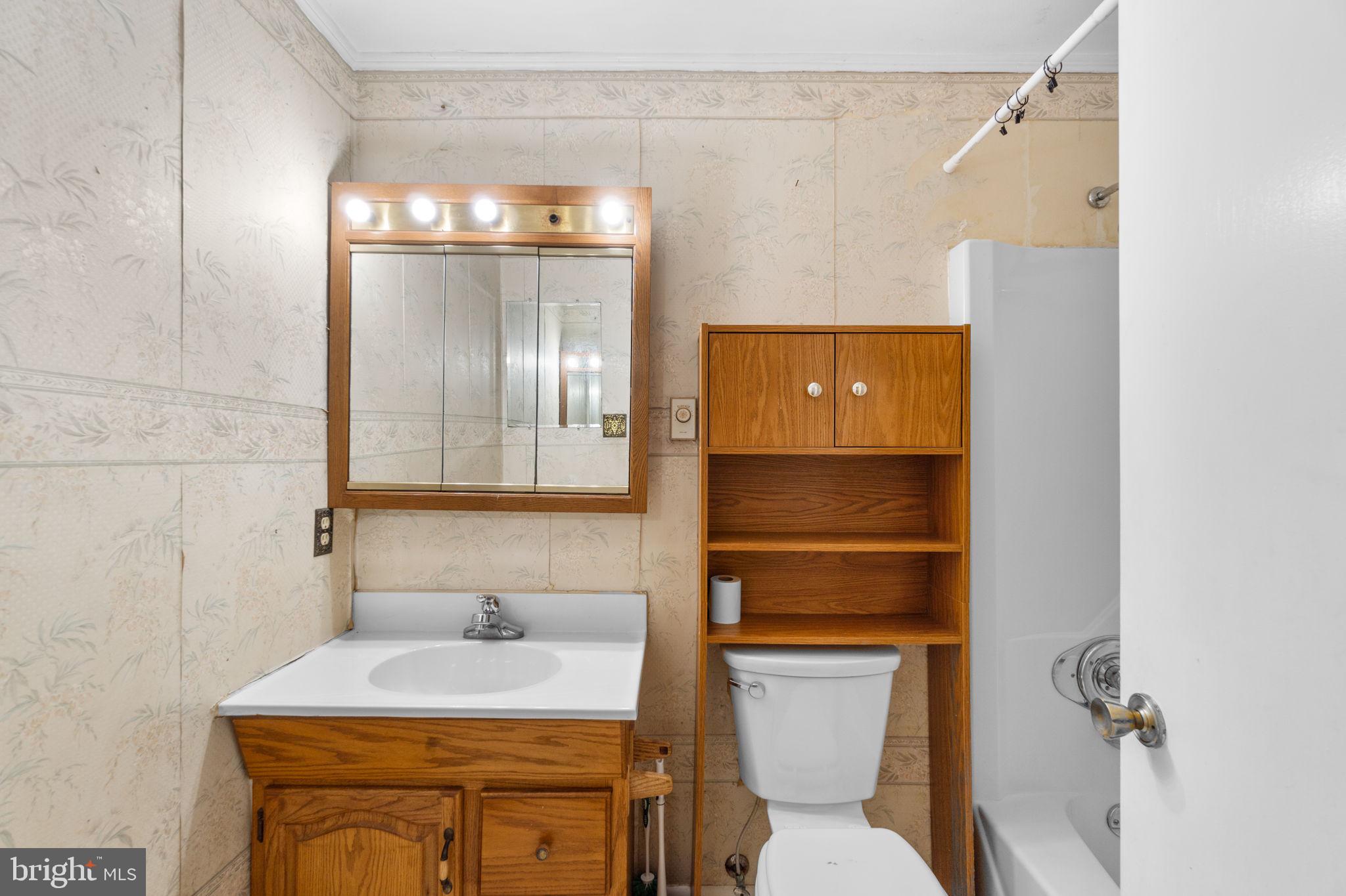 4308 WENDY COURT