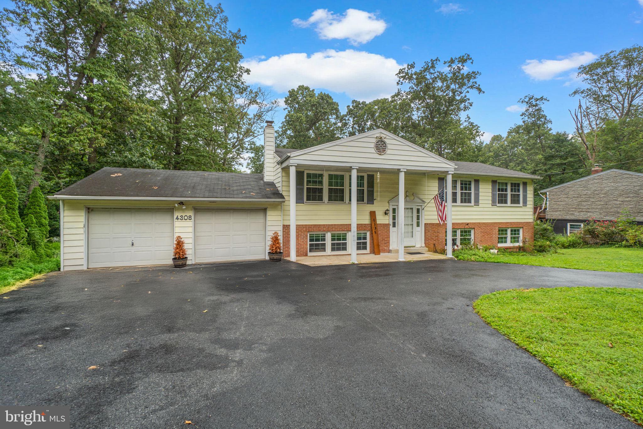 4308 WENDY COURT