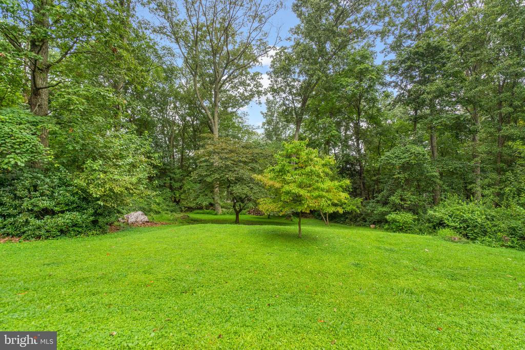 4308 WENDY COURT