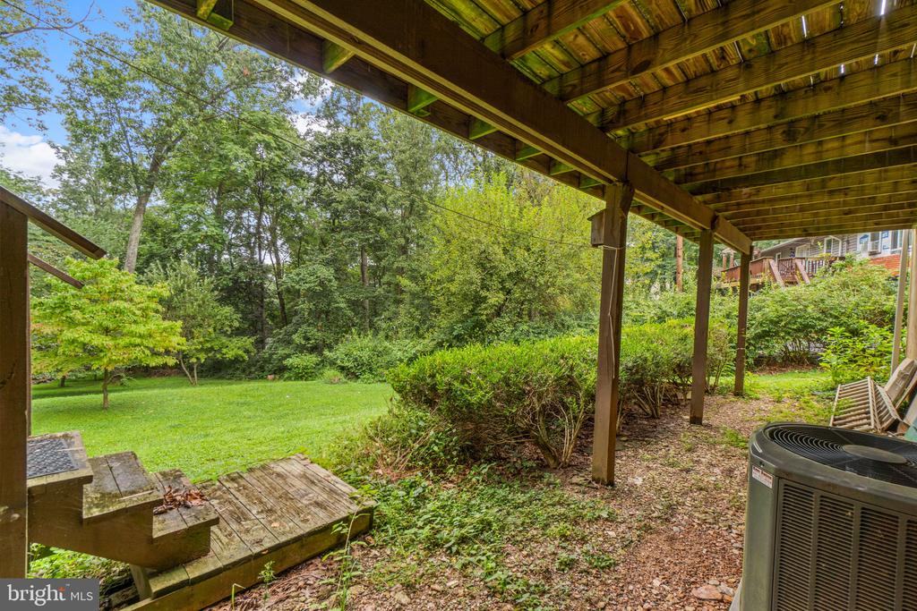 4308 WENDY COURT