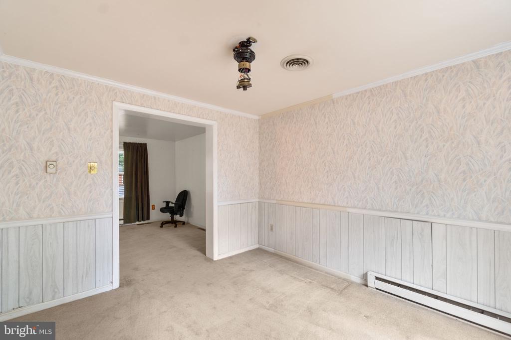 4308 WENDY COURT
