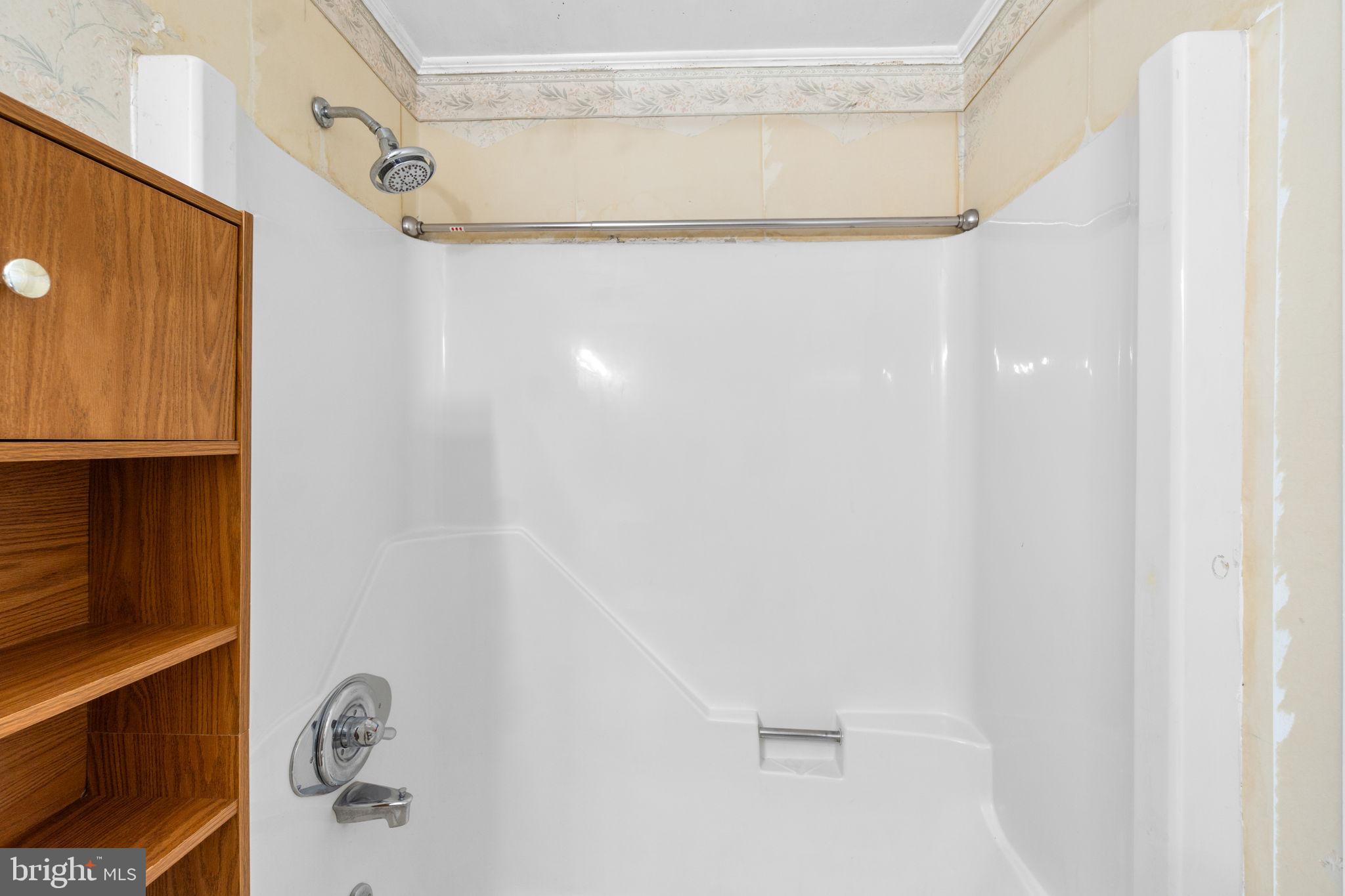 4308 WENDY COURT