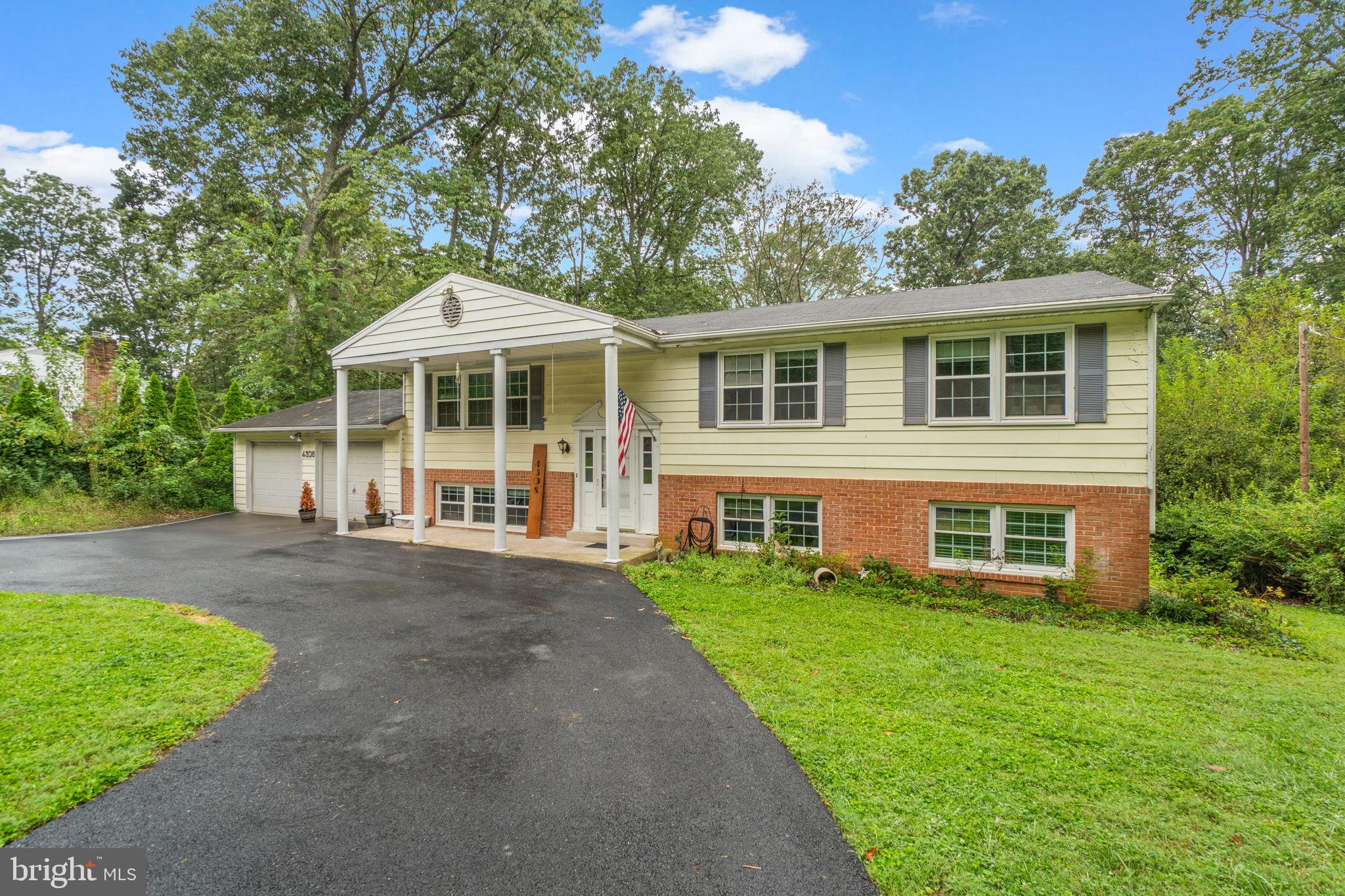 4308 WENDY COURT