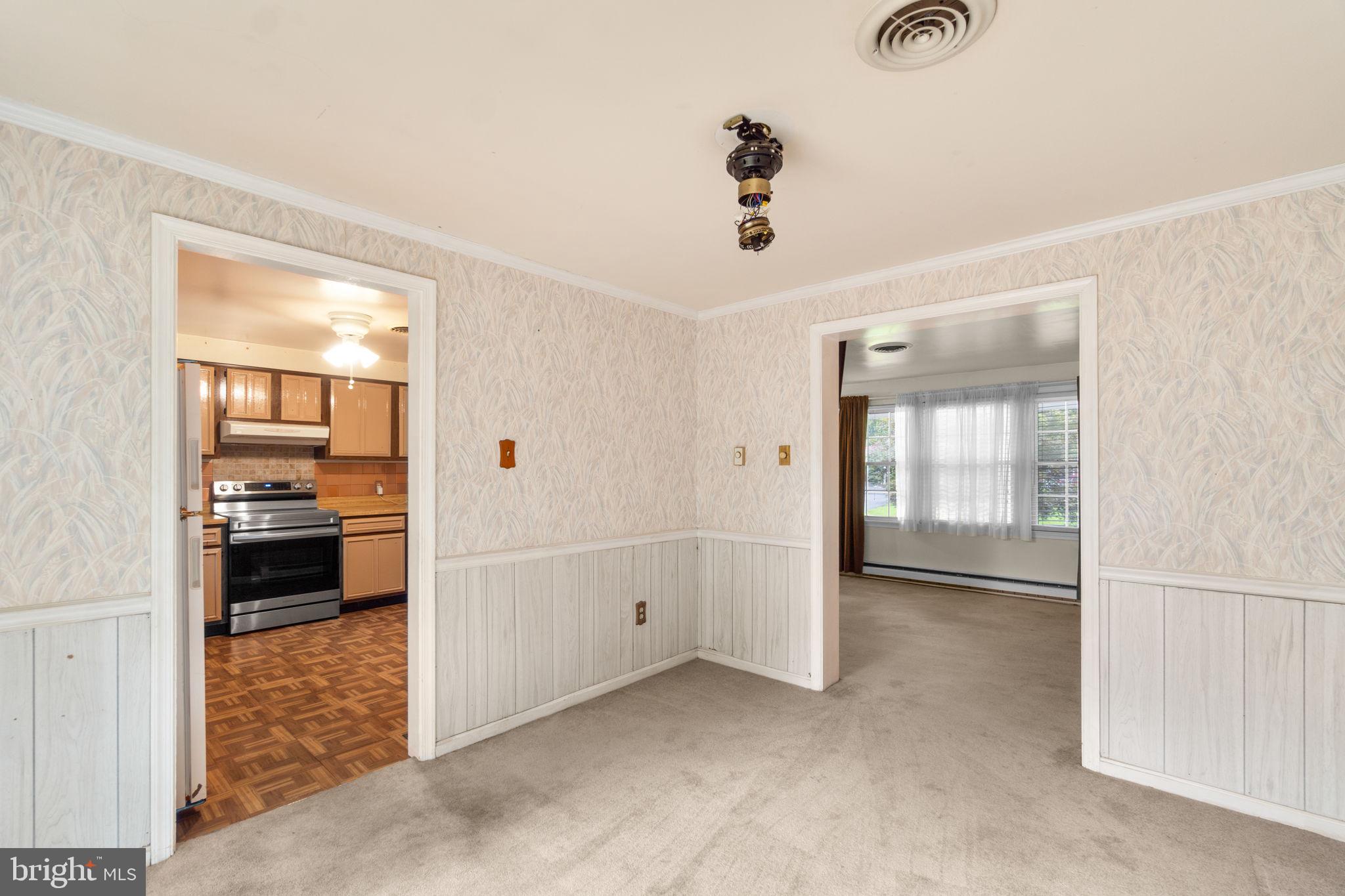 4308 WENDY COURT