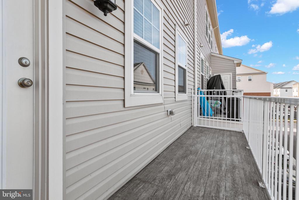 7086 EXECUTIVE WAY