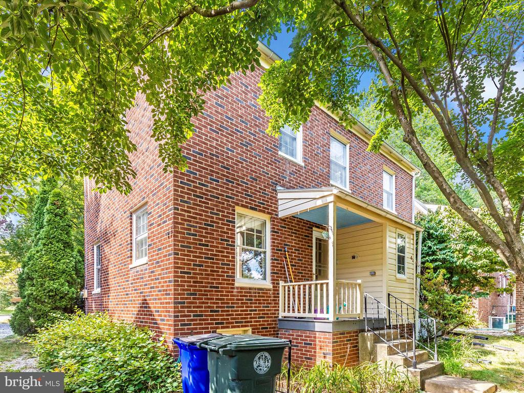 640 Wilson Pl