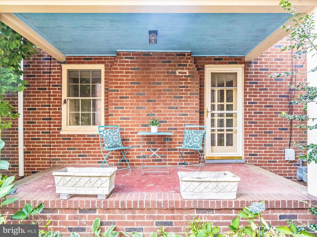 640 Wilson Pl