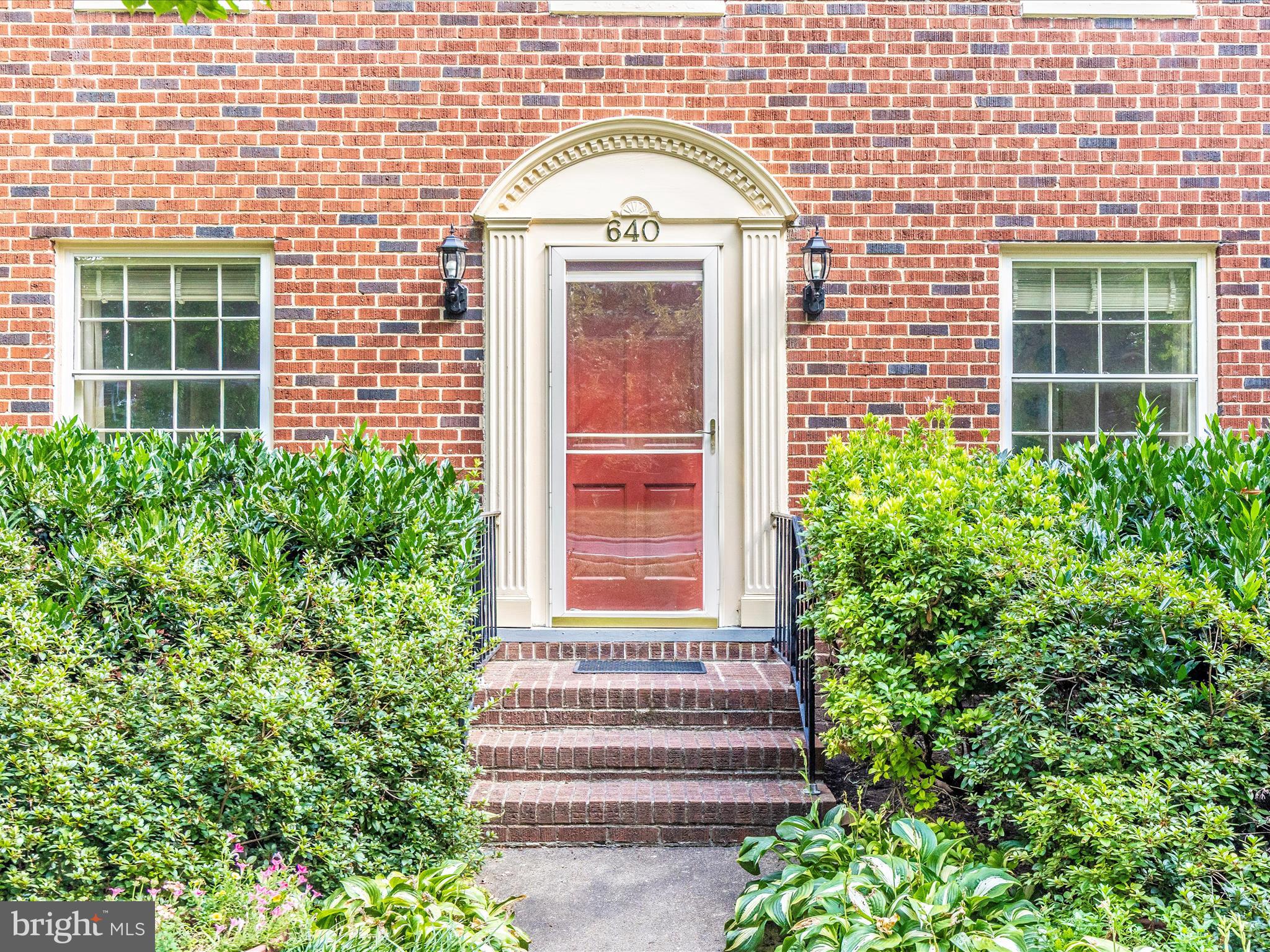 640 Wilson Pl