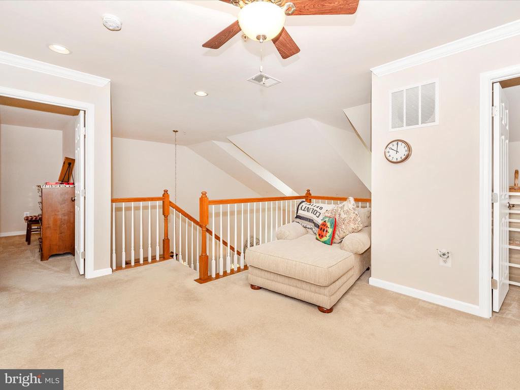 10527 Edwardian Ln #145