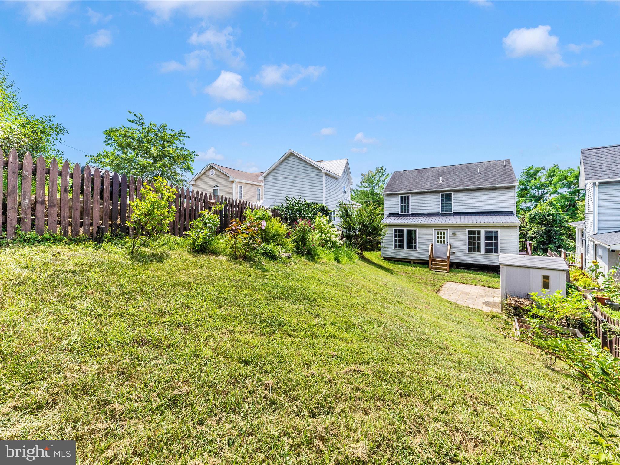 17 Terrace Ave