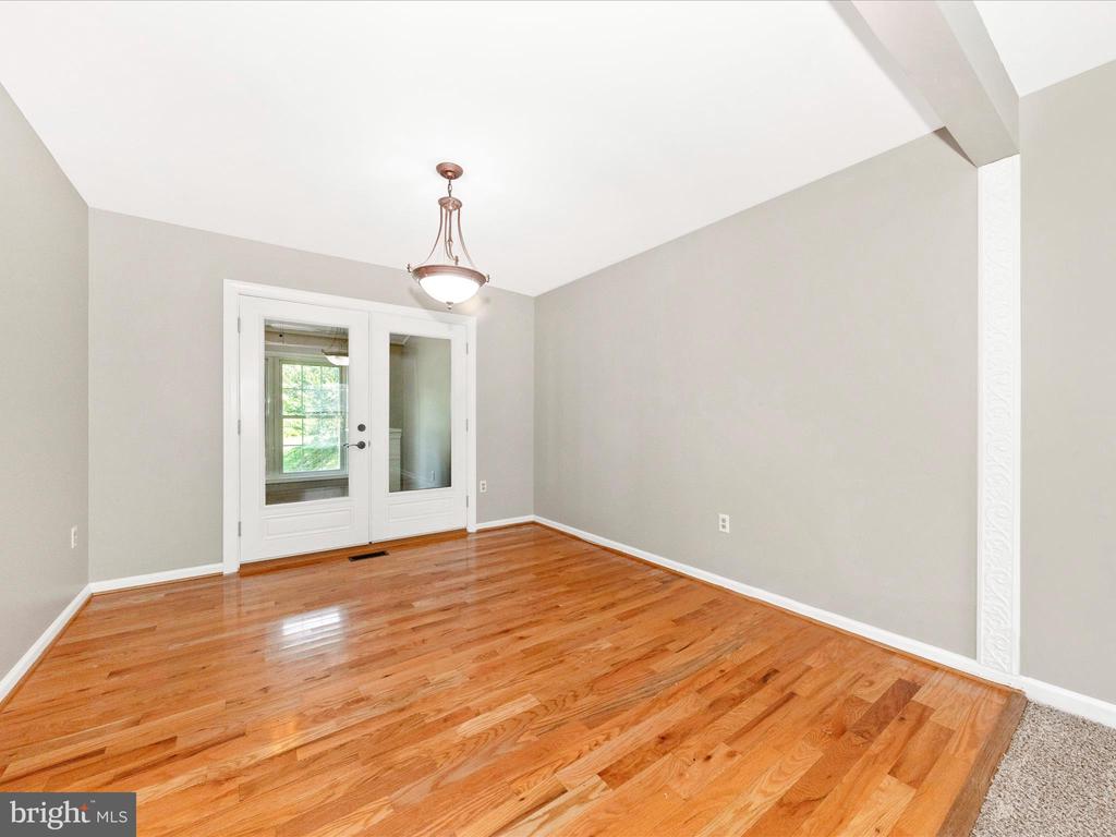 17 Terrace Ave
