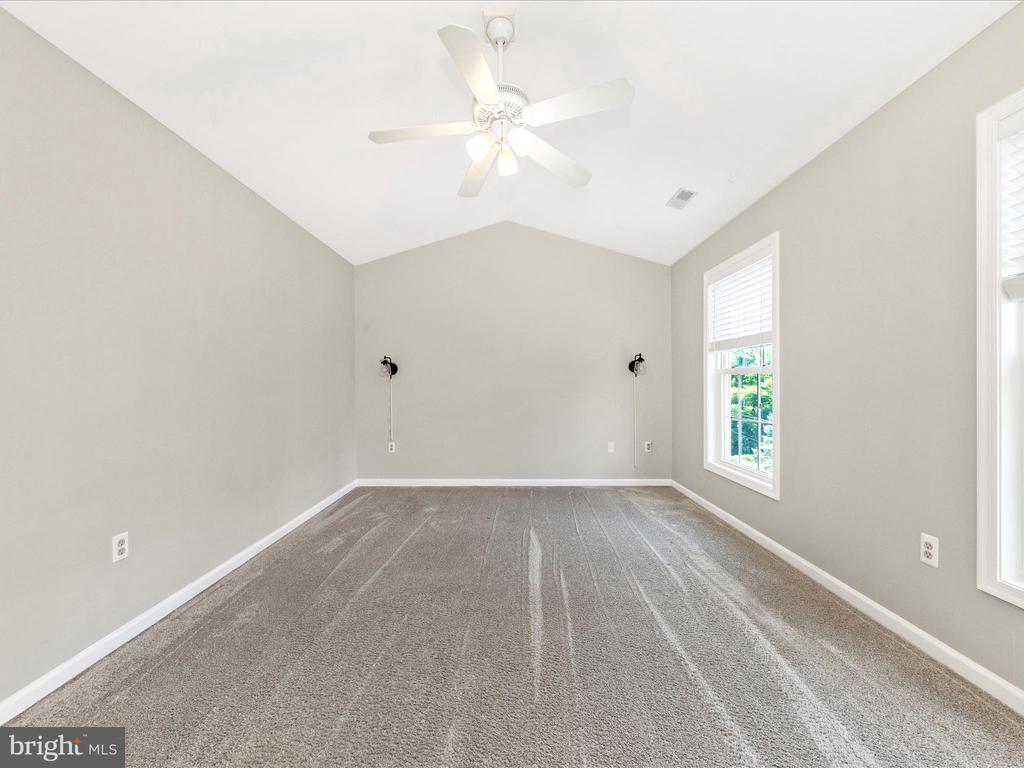 17 Terrace Ave