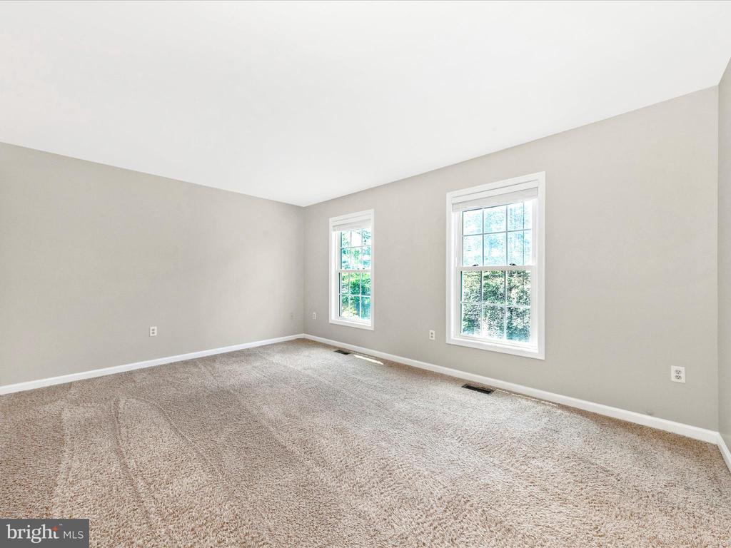 17 Terrace Ave