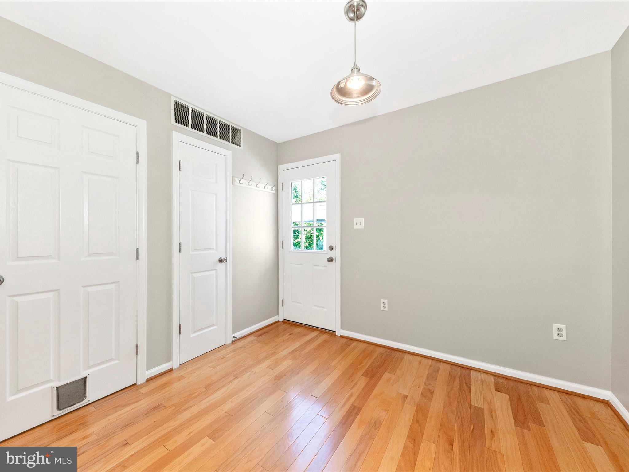 17 Terrace Ave