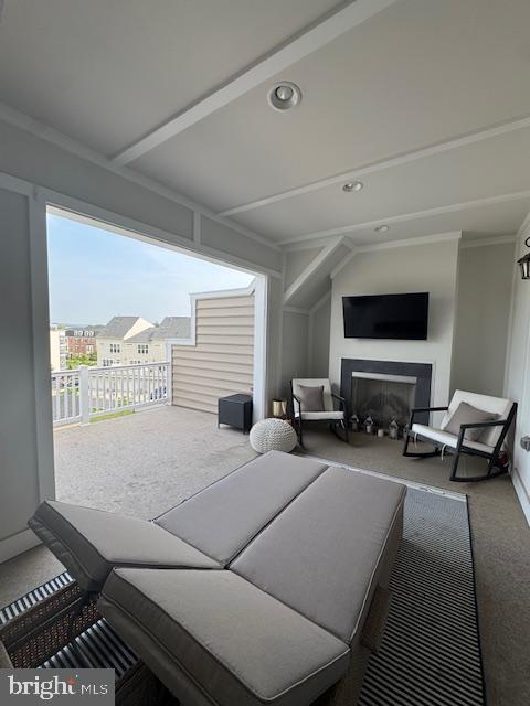 939 HOLDEN RD