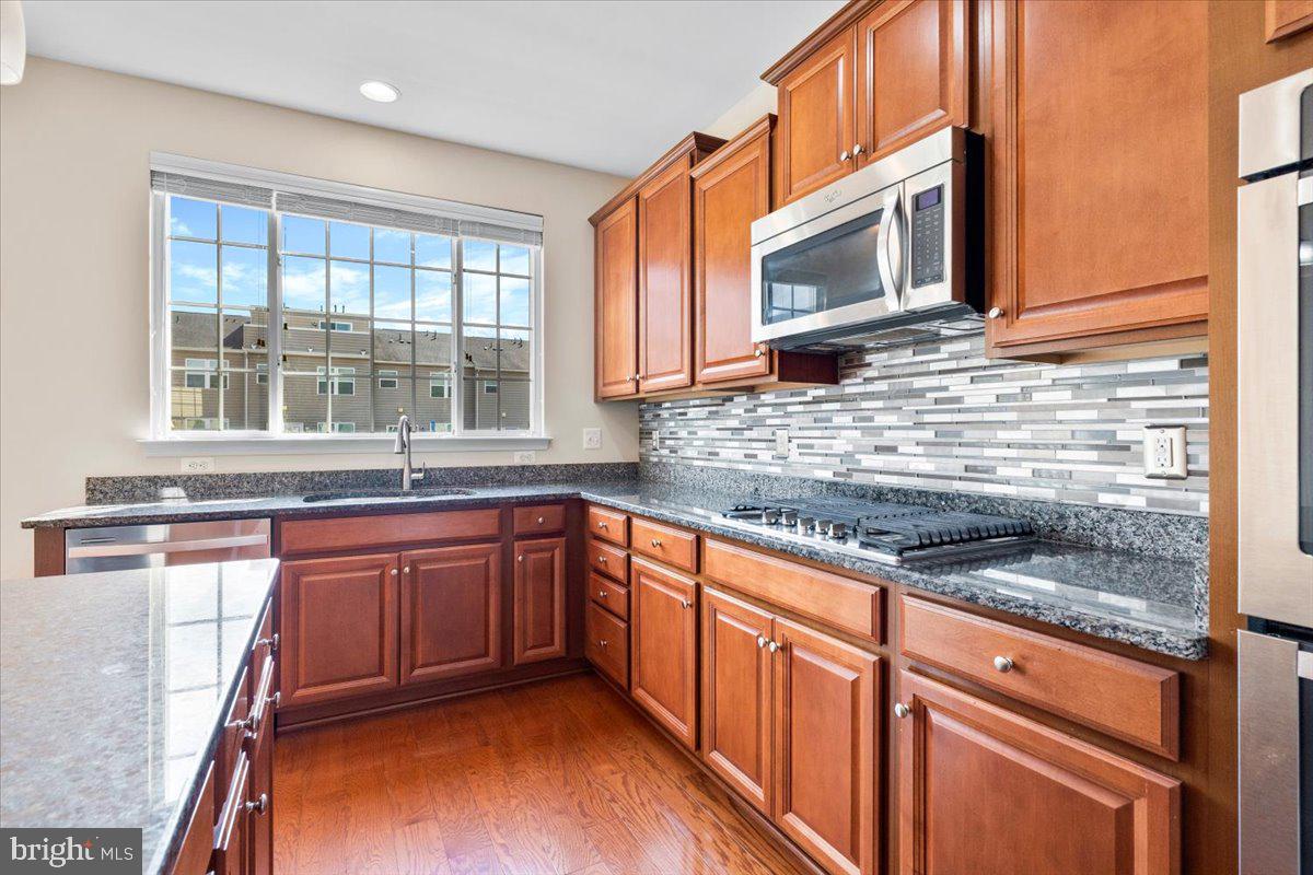 6395 WALCOTT LN