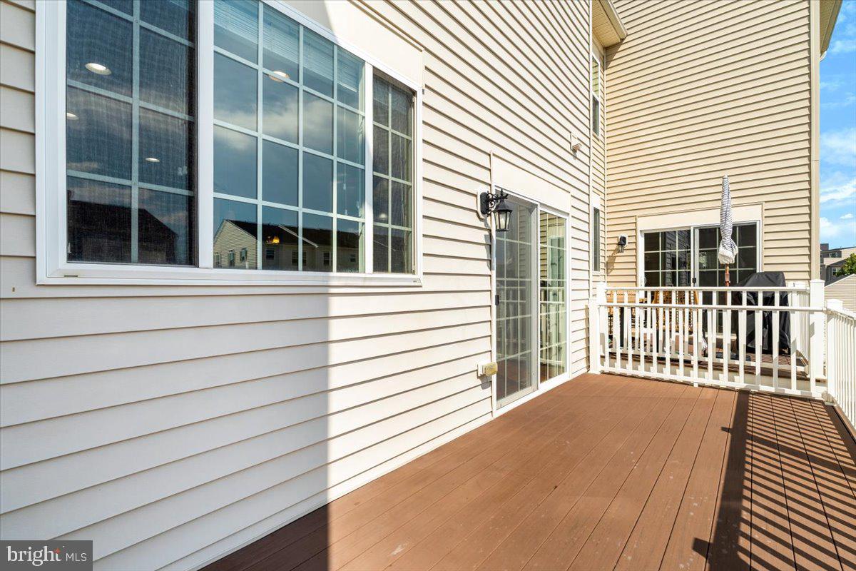 6395 WALCOTT LN
